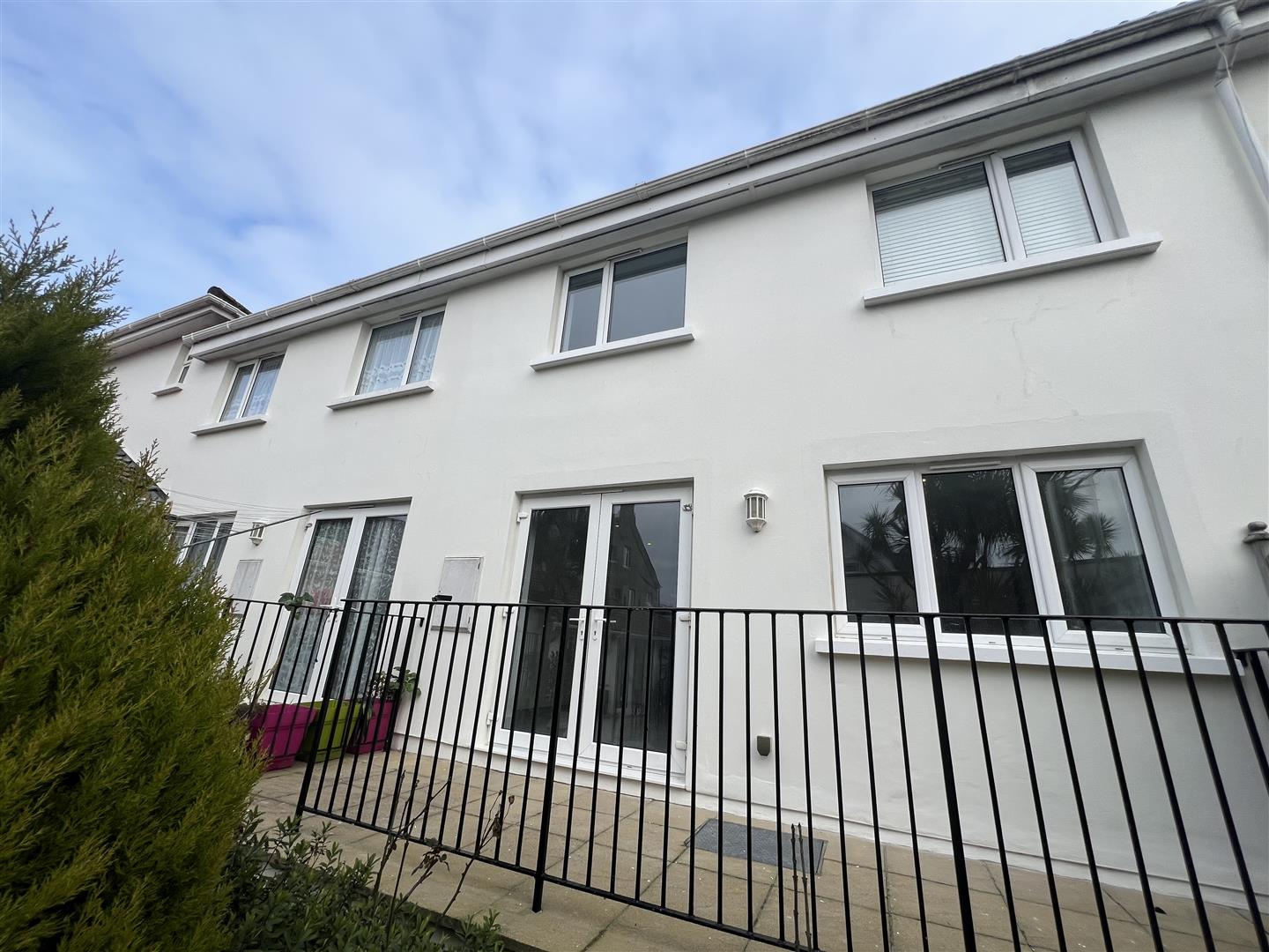 17 Suisse Apartments, Waverley Crescent, St. Saviours Road, St. Saviour, Jersey